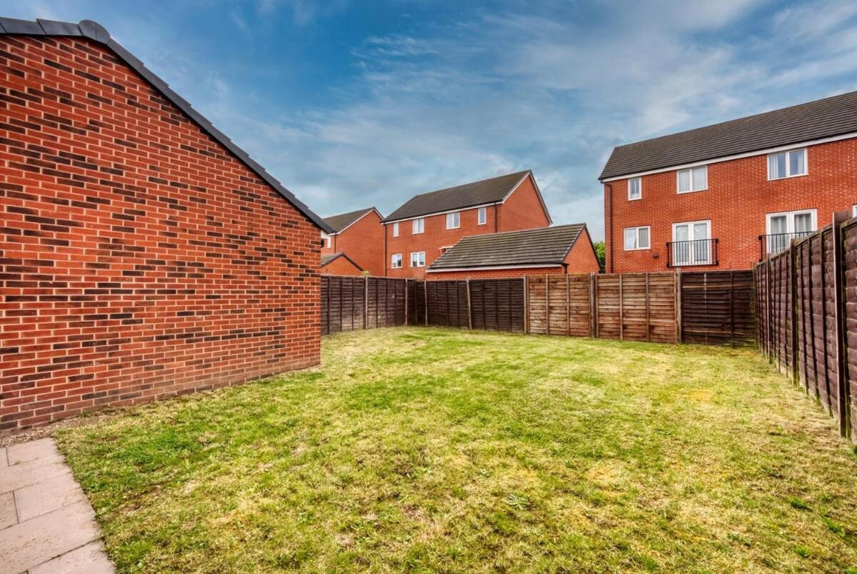 Woodscape - Relaxing Retreat, 4 Bed, 3 Bath House, Off Road Parking, Fast Wifi, Close To Centre * Birmingham
